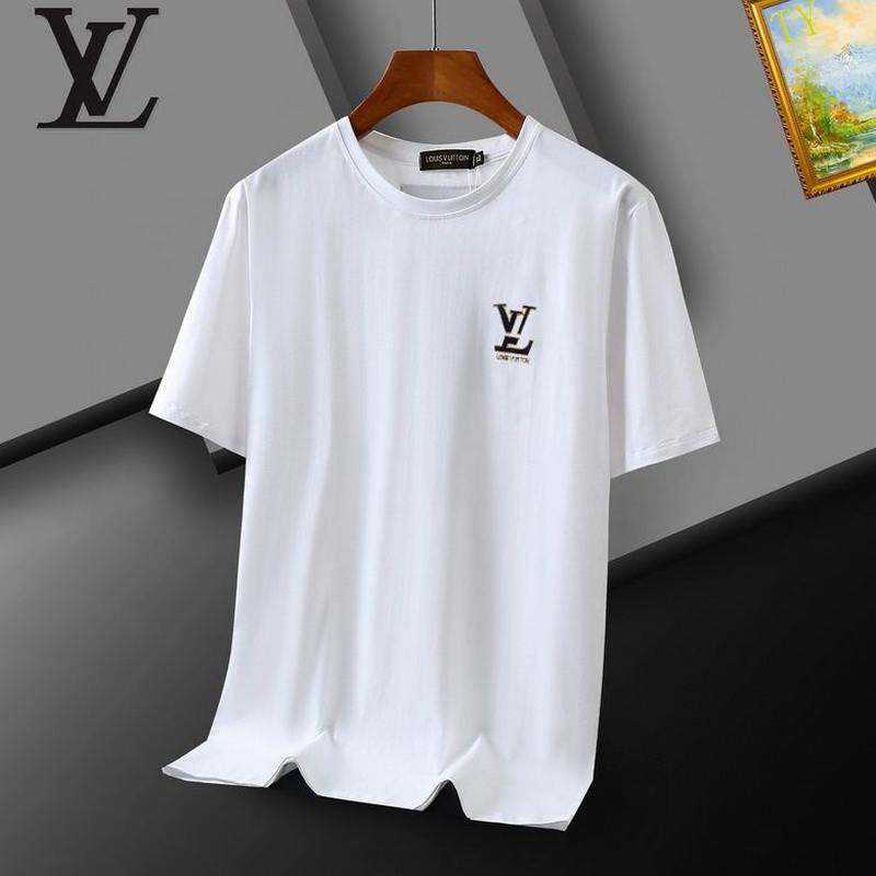 Louis Vuitton Men's T-shirts 12